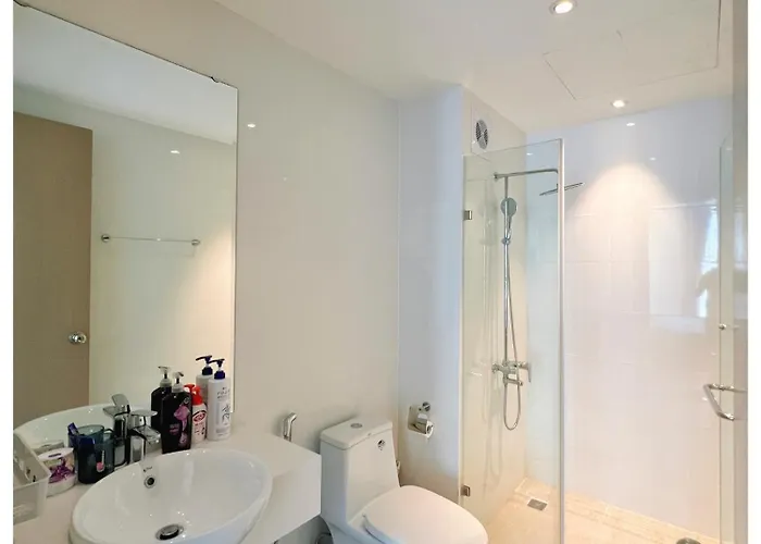 Bay Premium Near Marina - Căn Hộ Chung Cư Cao Cấp 2 Ngủ Hướng Vịnh *